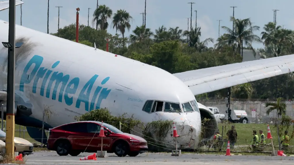 Moment survivor found alive in car wreckage after devastating Amazon plane crash killed five